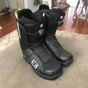 DC snowboard boots 10.5